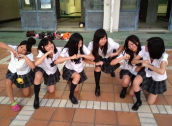 おバカなほど可愛い…女子●生たちが悪ノリして大騒ぎ！SNSで炎上したおふざけエロ画像の画像