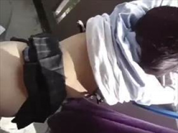 【個人撮影】彼氏の部屋でのSEXを撮影した映像がまさかの流出!臨場感ある主観ハメ撮りでベランダでSEXもの画像
