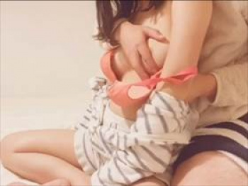 【個人撮影】素人カップルが投稿した日常の性行為映像がこちら!前偽から正常位で射精するまでの一部始終を撮影の画像
