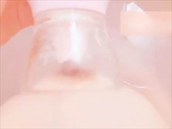 【個人撮影】お風呂でおっぱい吸引舌バイブローターの玩具使って乳首オナニーするお姉さんの映像がドエロいの画像