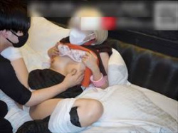 【個人撮影】バイオコスの彼女とのエッチをホテルで撮影している素人カップルの投稿映像がこちらの画像