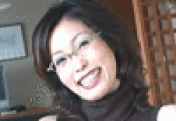 眼鏡をかけたエロ顔おばさま 柊麗子【GIF7枚】の画像