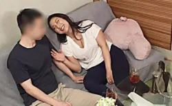 熟れた巨軟乳が激エロなママ友【GIF6枚】の画像