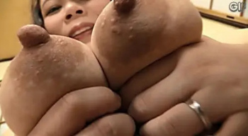 笑顔がかわいい人妻の猥褻熟乳 牛込純菜【GIF16枚】の画像