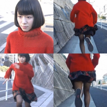 飯田祐真が黒パンスト美脚にスカート捲り上げ駆け上がった「全力坂」の画像