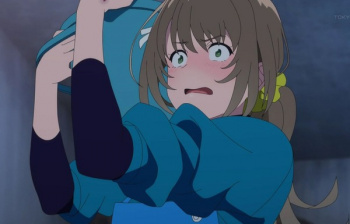 アニメ『白い砂のアクアトープ』2話で女の子のエロい入浴シーンやエロペンギン浣腸の画像