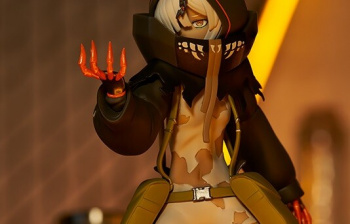 『ブラックロックシューター DAWN FALL』ストレングスのボロボロで丸見え服のエロフィギュアの画像