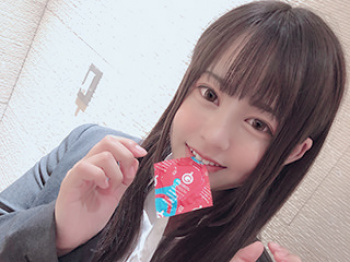 このポーズでHしよ?と言われてチンポ反応しない奴いない「咥えゴム」してる女さん画像まとめ!の画像