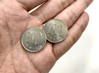 【動画】200円でヌイてくれる海外の売春婦ヤバすぎワロタｗｗｗｗｗの画像