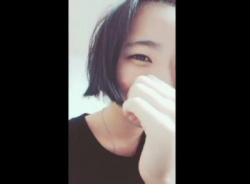 【動画あり】『絶対に保存しないで下さいね！』チャットアプリで脱いでしまった美少女さん、無事流出させられるwwwwの画像