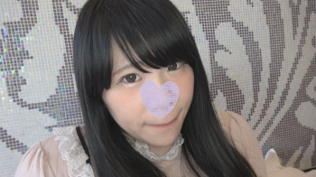 【無 素人】 27歳で癒し系のぽっちゃりボディをしたパイパンお姉さんに中出しセクロスの画像