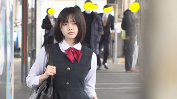 【エロ動画 素人 高画質】 欅坂に居そうなボブカットの制服美少女に中出しセクロスwwwの画像