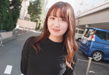 【エロ動画 素人】 18歳の初心すぎる看護学生が学費のためにオヤジとセクロスwwwの画像