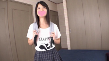 【エロ動画 素人】 黒髪清楚系の円光J〇をヤリ部屋に連れ込み中出しハメ撮りの画像