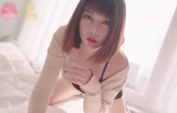 【無修正 高画質】 巨乳お姉さんが若ハゲ男に呼び出されてハメ撮りの画像
