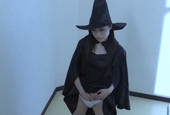 【無修正】 地元の病院に黒魔術病棟があるらしく、女子校生にとんでもないことが行われているらしい・・・。の画像