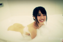 【無修正 松井加奈】 キュートで巨乳の女の子が浴室で大胆オナニーwwwの画像