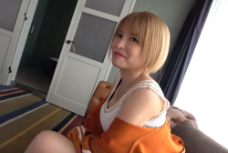 【エロ動画素人】 金髪ショートボムのツンデレギャルとハメ撮りの画像
