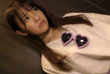 【エロ動画 素人】 パパ活中のS級美少女と中出しセクロスの画像