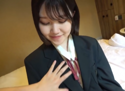 【無修正 エロ動画】 超かわいい優等生タイプの制服美少女とホテルでハメ撮りの画像