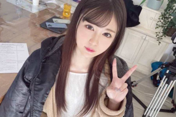 水乃なのは 白い柔肌の元カフェアイドルAVデビュー画像の画像