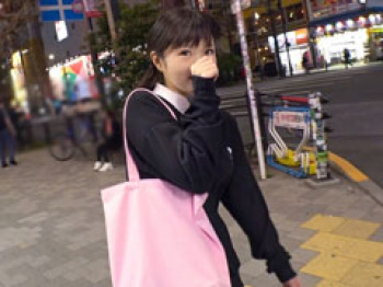 アニメ好きな童顔美少女をホテルに連れ込みセックスの画像