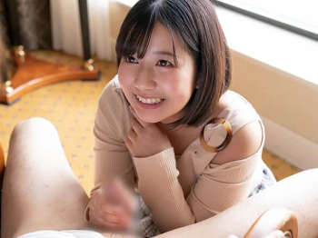 【綾瀬ひまり】AVで処女喪失した巨乳美少女が3ヵ月で劇的ドスケベ進化。積極的にノーハンドフェラしてM字でクンニと指マンで悶絶。チンポをハメられると見つめ合いながらイキまくっちゃう様子がポテンシャルたっぷり。の画像