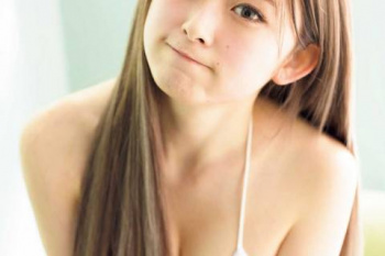 ゆうちゃみ、水着おっぱい！可愛すぎぞｗｗｗｗｗｗｗｗｗｗｗｗｗｗｗｗｗｗｗｗの画像