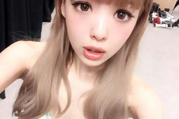 藤田ニコル 画像　おっぱいの谷間が最高でしょ！！芸能人えろしこｗｗｗｗｗｗｗｗｗｗｗｗｗｗの画像