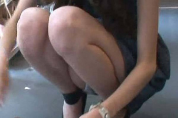河北麻友子 画像　▼ゾーン丸見え！パンティがガチでヤバすぎるゾ！！！！！！！！！！！！の画像
