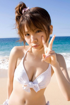 田中れいなの水着尻画像まとめの画像