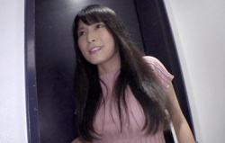 旦那との関係があまりうまくいっていないという奥様。一見真面目で大人しそうな印象も身体をよじらせセックスは激しめですの画像