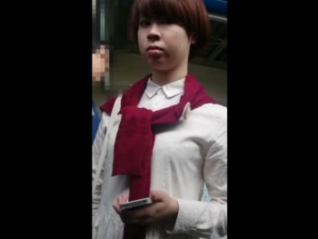 【盗撮動画】ショートヘアお姉さんの極上下半身から隠し撮りしたパンチラ映像が拡散した！！の画像