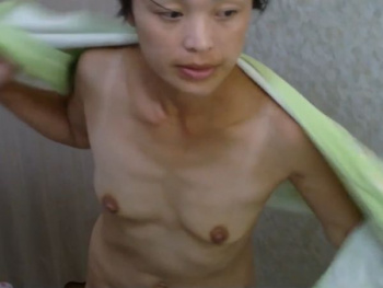 【HD盗撮動画】自慢の嫁（清楚美熟女）の全裸映像 その②！あまりに好評だったので自宅脱衣所の別バージョンも限定公開！！の画像