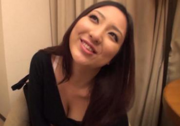 【人妻ナンパ】巨乳団地妻をアンケート口実にエロ行為へ持ち込みハメ撮り生セックスで中出しキメ!!!の画像