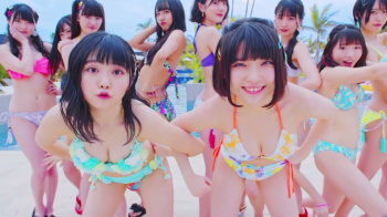 虹のコンキスタドールのめちゃシコ水着MVが公開の画像