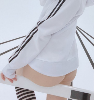 コスプレイヤーえなこさん、ノーパンかの画像