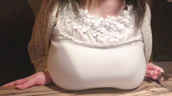 乳の暴力こと着衣おっぱいのエロ画像 part38の画像
