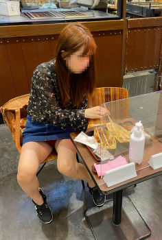 養殖・天然にこだわらないお姉さんのパンチラエロ画像 part77の画像