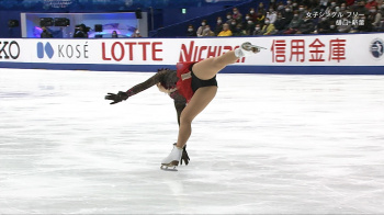 フィギュアNHK杯、坂本花織と樋口新葉のエロ頂上対決 part2の画像