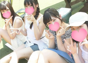 夏休みの大学サークル活動で胸チラ・パンチラを撮った画像の画像