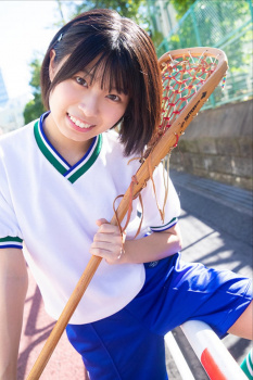 部活帰りの中学生に見える子がAVデビューの画像