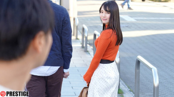 隣に引っ越してきた美人過ぎる新婚妻の鈴村あいりさんの画像