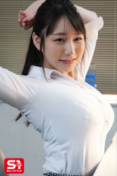職場で伸びするだけでこんなエロくなる同僚の南沢くんの画像