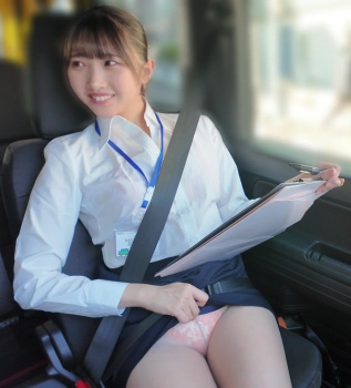 自動車教習中にパンツ見せてくるビッチ教官が見つかる part4の画像