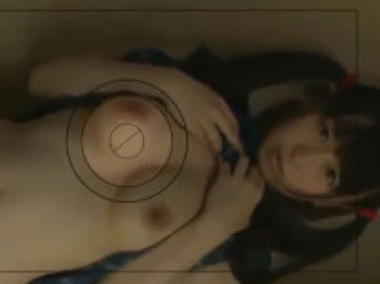 【ヘンリー塚本】被写体の少女に当然のように手を出すカメラマン男の画像