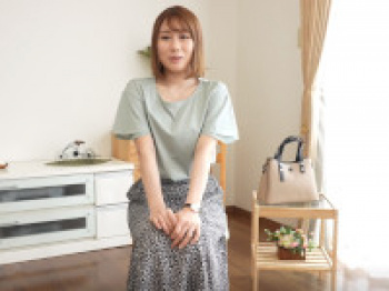 【初撮り熟女】空手黒帯のスポーツ奥様は経験二人の清純派！思い切って出演です 西嶋陽菜の画像