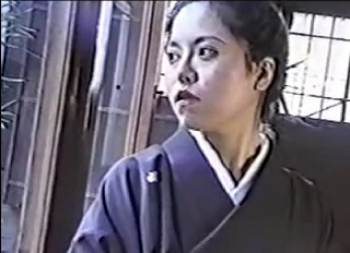 喪服の美人妻　無修正の画像