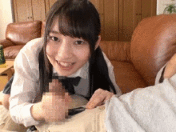 性に目覚めた嫁の連れ子が超大胆…大きなおっぱいをアピールしまくる女子●生の寝取りセックスGIF画像の画像