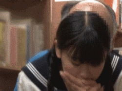 長時間チンポ挿れられ女子高生の精神崩壊…図書館で声も出せずに絶頂しまくる痴漢GIF画像の画像